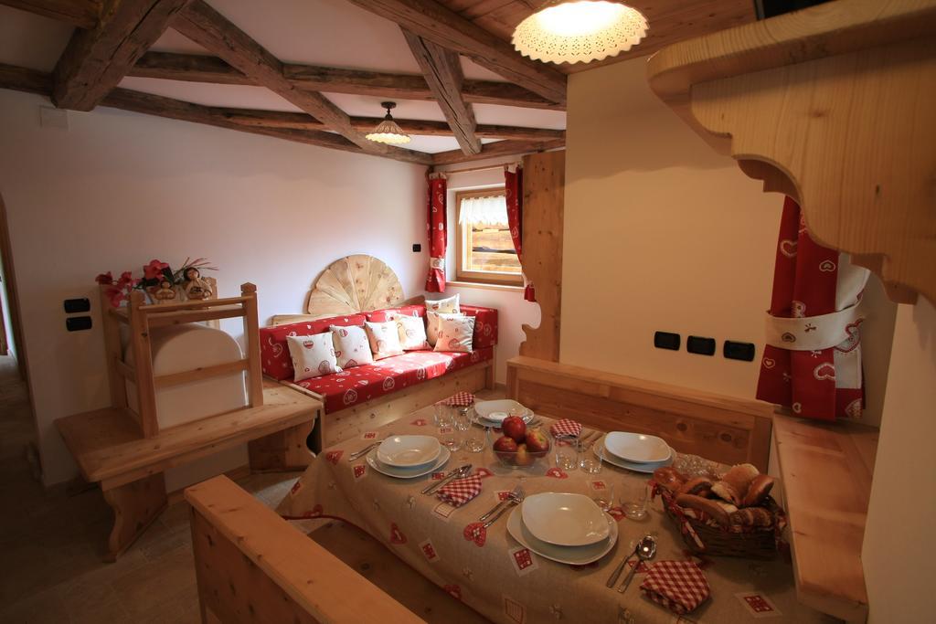 Chalet Pian Campitello di Fassa Phòng bức ảnh